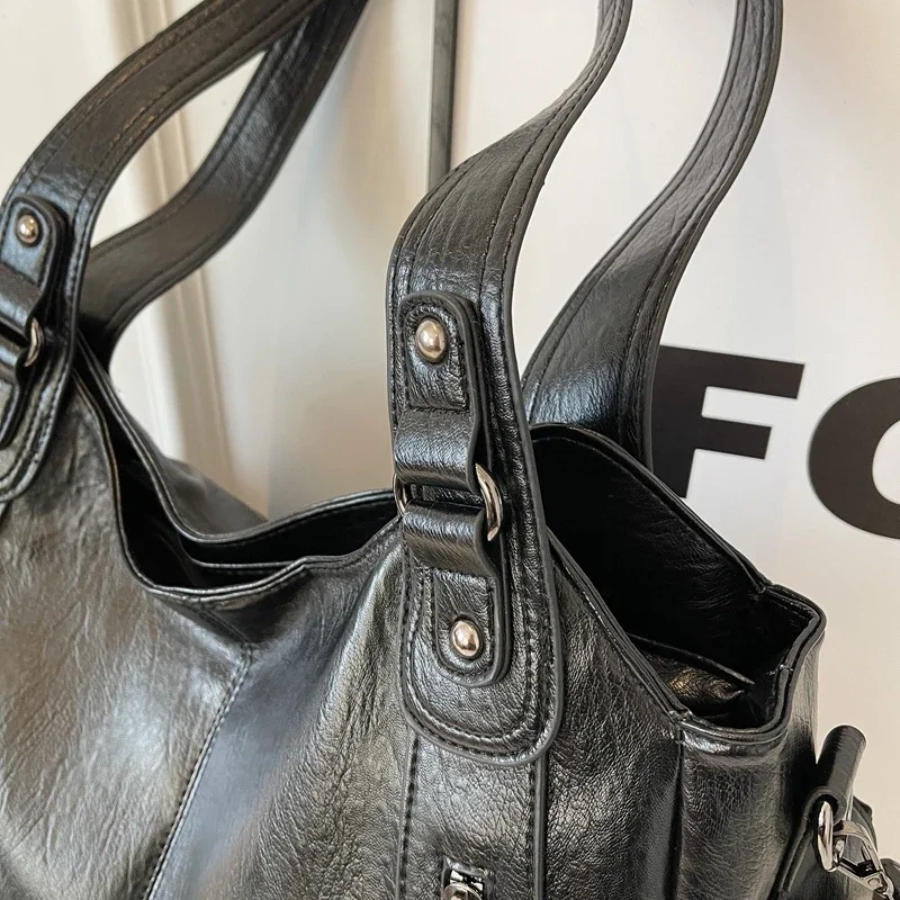 Sophie | Skuldertaske med flere rum